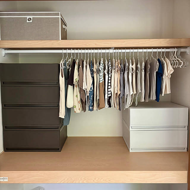 お部屋づくりに欠かせない万能アイテム！暮らしやすさをアップさせるつっぱり棒の活用方法10選