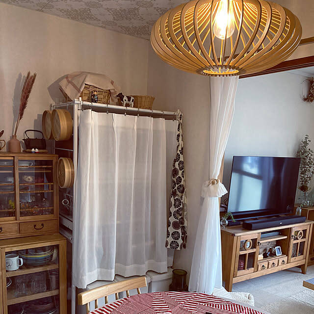 お部屋づくりに欠かせない万能アイテム！暮らしやすさをアップさせるつっぱり棒の活用方法10選