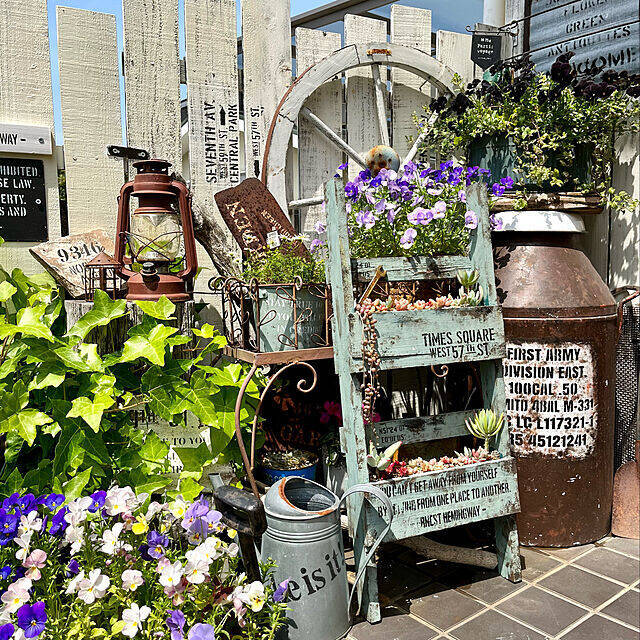 草花の魅力を最大限に引き出す！DIYで作った理想のお庭10選