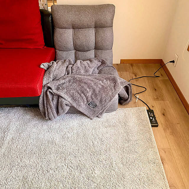 デザインも機能も妥協しない！ニトリの座椅子でお部屋を格上げ