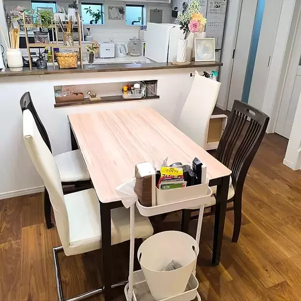 「わずかなすき間が収納スペースに変わる！スリムワゴンで叶える「ぴったり収納」実例集」の画像