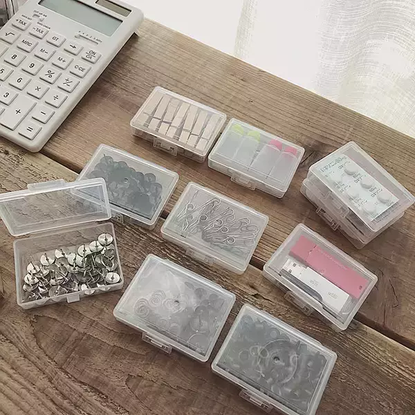 細々としたアイテムがスッキリ片付く！100均の小物収納カタログ