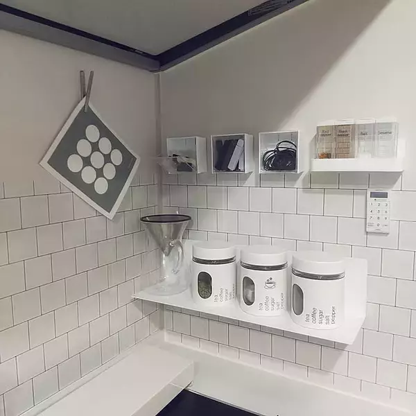 「細々としたアイテムがスッキリ片付く！100均の小物収納カタログ」の画像