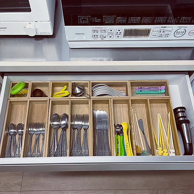 細々としたアイテムがスッキリ片付く！100均の小物収納カタログ