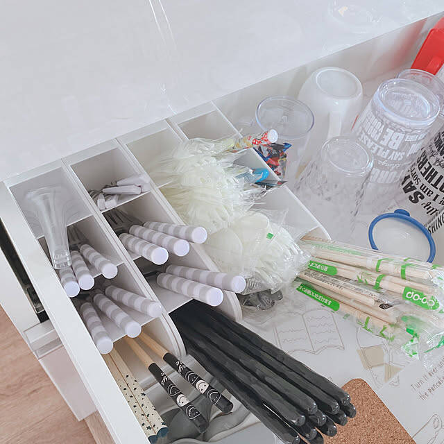 細々としたアイテムがスッキリ片付く！100均の小物収納カタログ