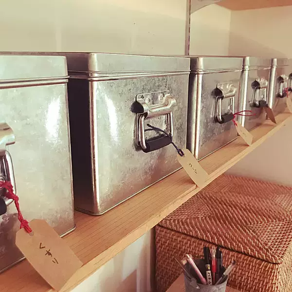 「使いやすさとクールな質感が人気の秘密！無印良品のトタンボックス」の画像