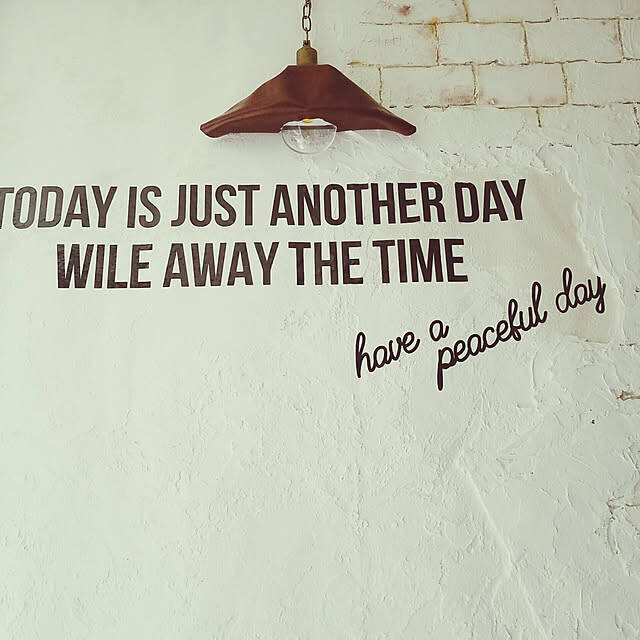 ダイソーのライトで自分好みのウォールライトをDIY☆RoomClipユーザーさんの作品をご紹介