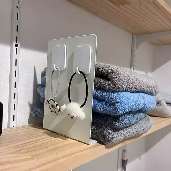 「簡単なのに見た目もいい♪洗濯機まわりの収納に活躍する100均アイテム」の画像