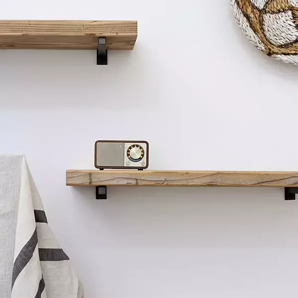 「贅沢なくつろぎ時間を作れる！耳だけではなく目でも楽しめるスピーカー6選」の画像