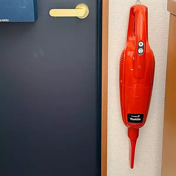 「玄関の第一印象が変わる！玄関床をピカピカに整えるお掃除術10選」の画像