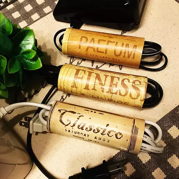 「絡まり＆紛失＆断線を防ぐ！使っていないコードのおすすめ収納法」の画像