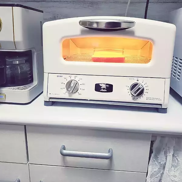 「RoomClipショッピングで買える！アラジンのトースターの魅力と実例」の画像