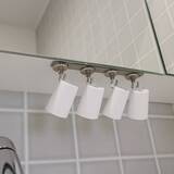 「直置きしないから場所を取らずに掃除も楽々♪セリアで叶える「浮かせる収納」6選」の画像1