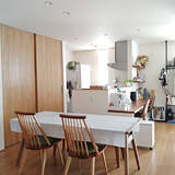 「散らかさないためのマイルール＆収納アイデアを大公開！テーブルの上をきれいに保つコツ」の画像1