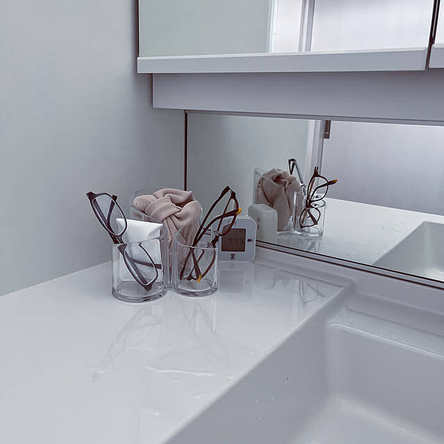 普段使いもコレクションもスッキリ！見た目も使い勝手も良いメガネの収納アイデア6選