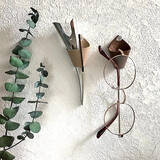 「普段使いもコレクションもスッキリ！見た目も使い勝手も良いメガネの収納アイデア6選」の画像5