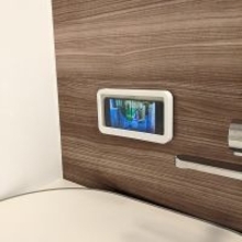 スマホやタブレットをもっと快適に！100均でそろう便利な周辺グッズ