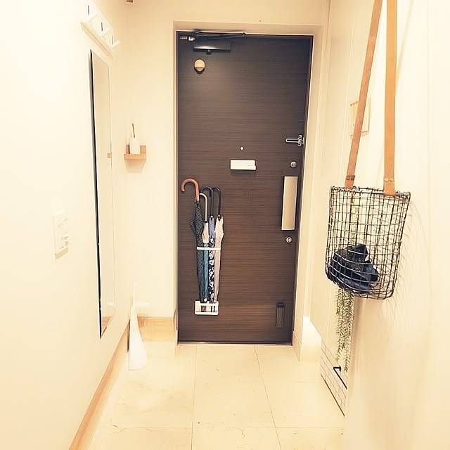すっきりとスマートな空間づくりにおすすめ♪省スペースにおさまる山崎実業の玄関収納アイテム