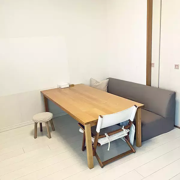 「シンプルを極めて理想のお部屋に♪心豊かに過ごせるミニマルインテリアを取り入れたコーディネート実例」の画像