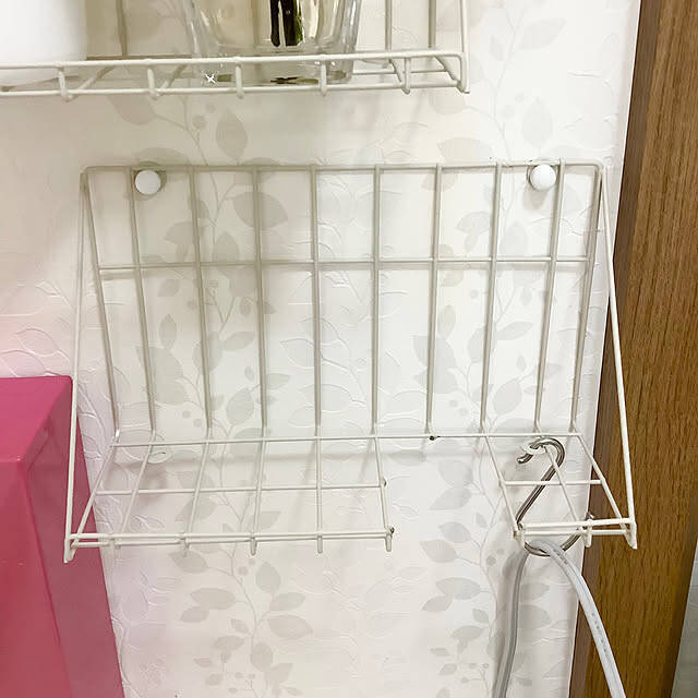 「切って整えるだけ♪サッと手に取れるドライヤーホルダーのつくり方」 by haruminさん