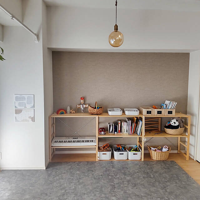 軽やか＆ぬくもりのある風合いが魅力。アレンジもしやすい無印良品のパイン材家具