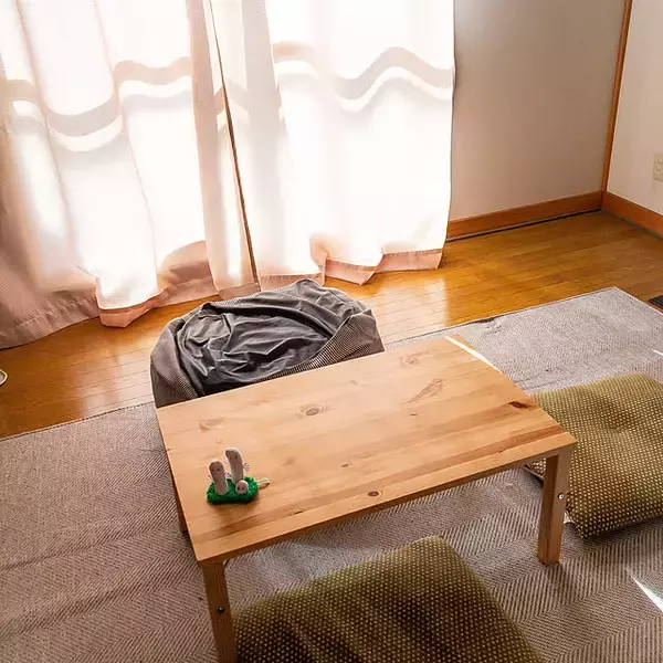 「軽やか＆ぬくもりのある風合いが魅力。アレンジもしやすい無印良品のパイン材家具」の画像