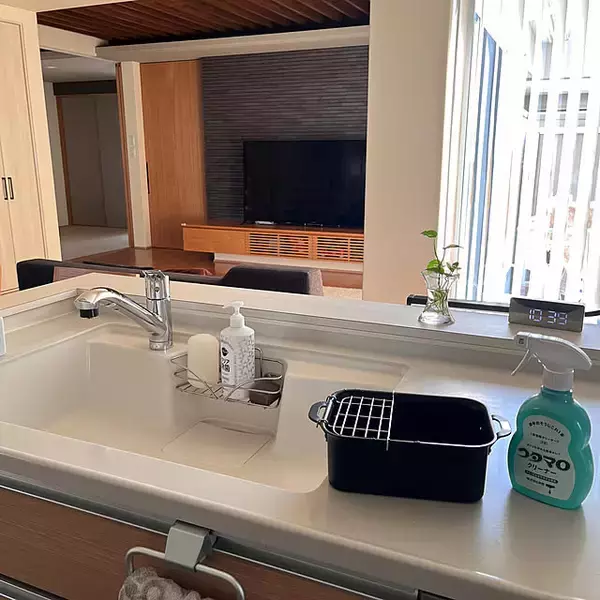 「衣類からキッチンや床まで簡単にすっきり♪万能ウタマロの使い方アイデア」の画像