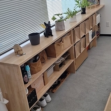 学校用品から防災グッズまですっきり！暮らしに合わせた使いやすい玄関収納の実例10選