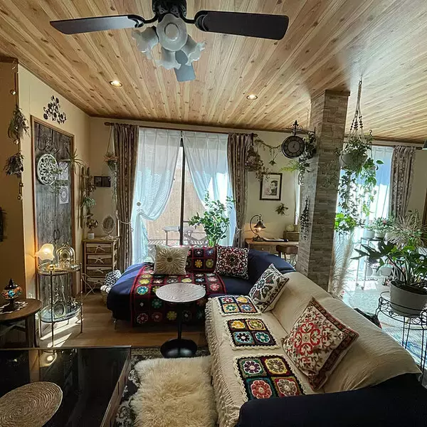 「懐かしさにホッとする！味わい深いレトロを楽しむインテリア作り」の画像