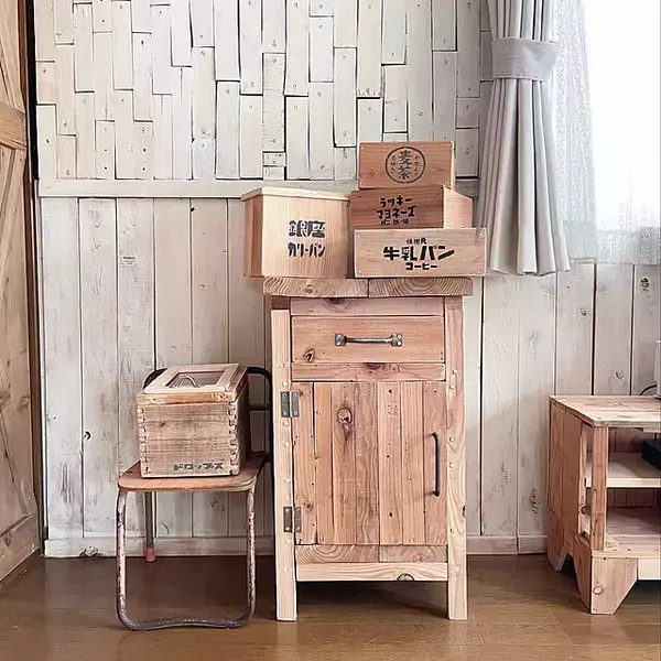 「懐かしさにホッとする！味わい深いレトロを楽しむインテリア作り」の画像