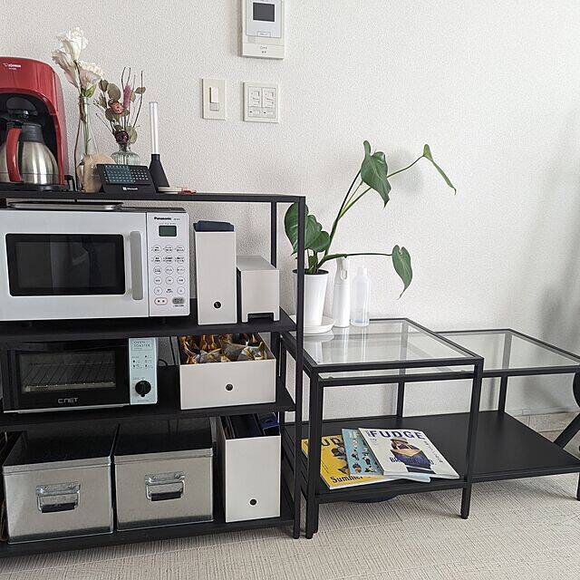 「27m2。くつろげる空間を目指した、モノトーンモダンな部屋」 by bonlogさん