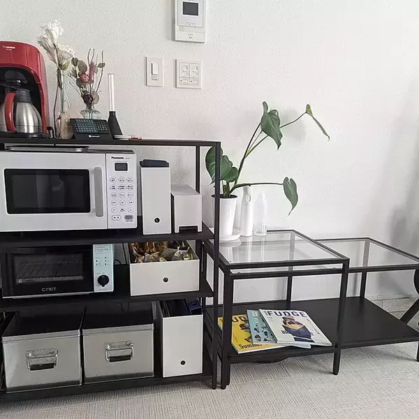 「「27m2。くつろげる空間を目指した、モノトーンモダンな部屋」 by bonlogさん」の画像