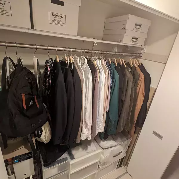 「「27m2。くつろげる空間を目指した、モノトーンモダンな部屋」 by bonlogさん」の画像