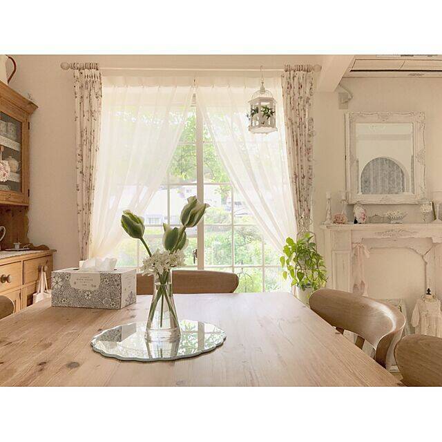 おとぎ話の世界へ。ゆっくり時間の流れるカントリー風インテリア