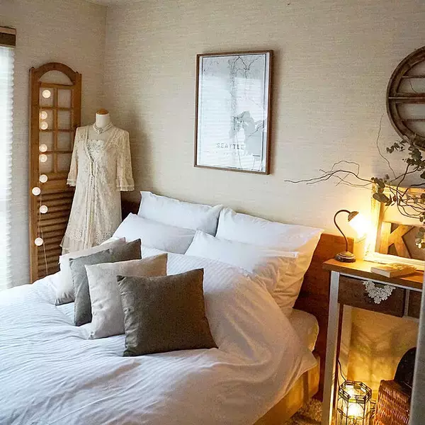 「おとぎ話の世界へ。ゆっくり時間の流れるカントリー風インテリア」の画像