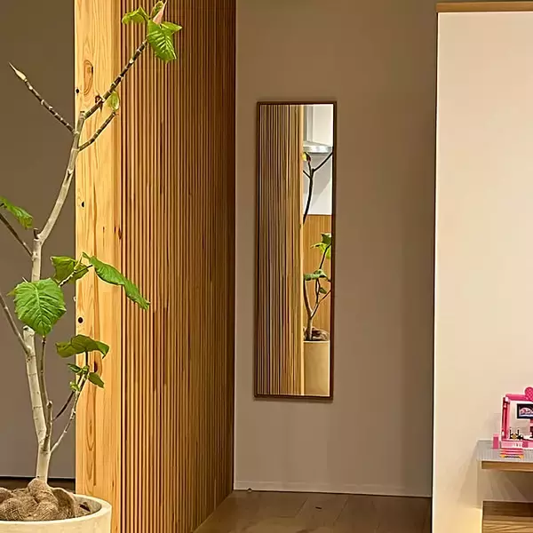 「壁を傷つけずにスッキリ収納＆インテリアが実現！壁美人を使ったDIYアイデア集」の画像