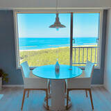 「透明感に魅了される♡ガラステーブルでお部屋に変化をプラス」の画像8