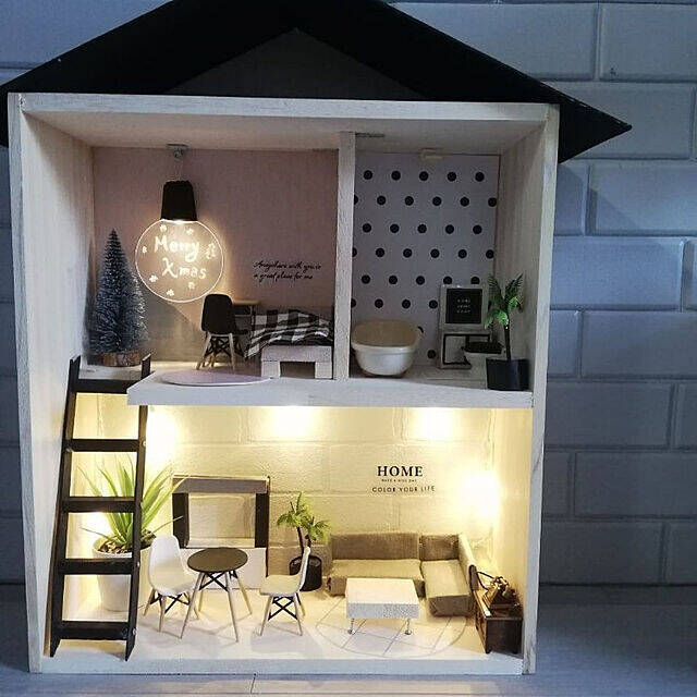 思わず見惚れてしまいそう♡小さくってキュートな手作りドールハウスの魅力