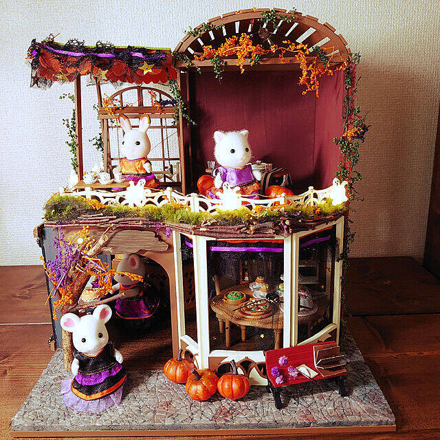 思わず見惚れてしまいそう♡小さくってキュートな手作りドールハウスの魅力