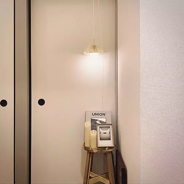 「家じゅうどこでも大活躍☆IKEAのスツールの使い方を場所別にご紹介」の画像