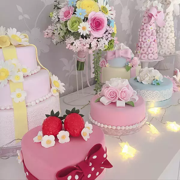 「一年中使えてフォトジェニックなケーキ♪DIYで作るクレイケーキ特集」の画像