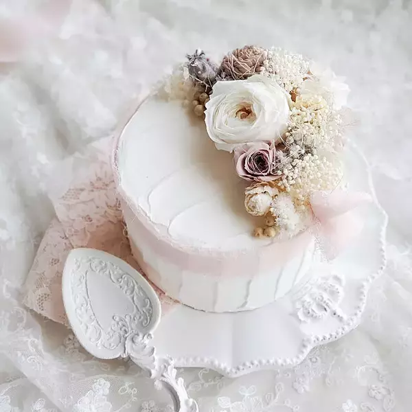 「一年中使えてフォトジェニックなケーキ♪DIYで作るクレイケーキ特集」の画像