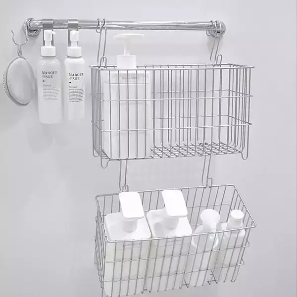 「収納の便利さがグンとアップ！無印良品「横ブレしにくいフック」の使い方」の画像