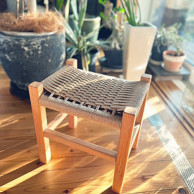 休憩にもディスプレイにも大活躍！今すぐ作ってみたいDIYのスツール実例