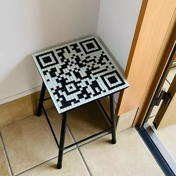 「休憩にもディスプレイにも大活躍！今すぐ作ってみたいDIYのスツール実例」の画像