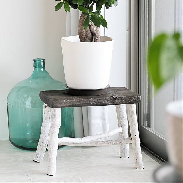 休憩にもディスプレイにも大活躍！今すぐ作ってみたいDIYのスツール実例