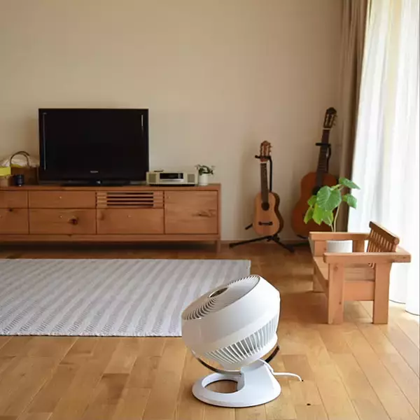 「夏場だけじゃない！家中が年中快適に整う、サーキュレーターの置き方」の画像
