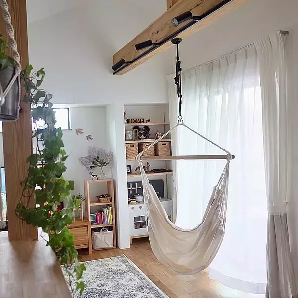 「心地よさとワクワク感♪至福のリラックススペースを作る、おすすめハンモック」の画像