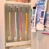 「すっきり片付いて清潔に保てる！歯ブラシとコップの置き方アイデア6選」の画像2