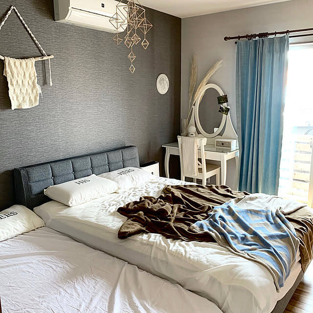 意外なアイテムを活用するアイデアも！IKEAで整える理想のドレッサー実例集